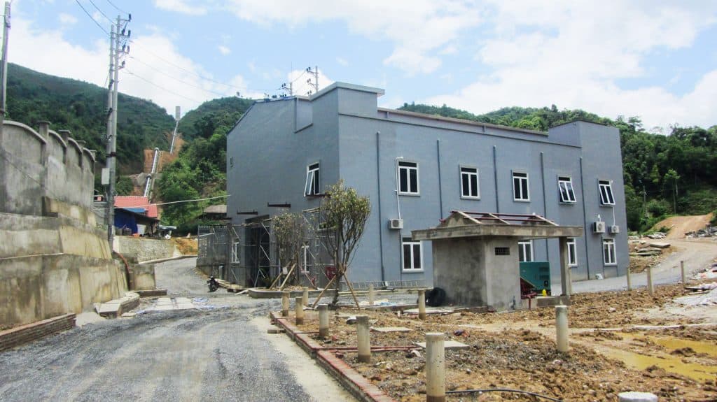 NAM-KHAU-HU-(1)